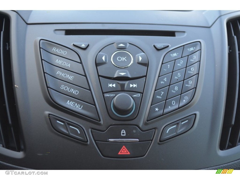 2015 Ford Escape S Controls Photos