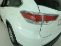 Blizzard Pearl White - Highlander XLE AWD Photo No. 17