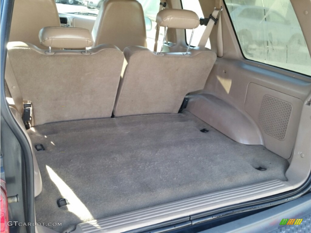 2002 Explorer Sport 4x4 - Black Clearcoat / Medium Prairie Tan/Graphite Accent photo #17