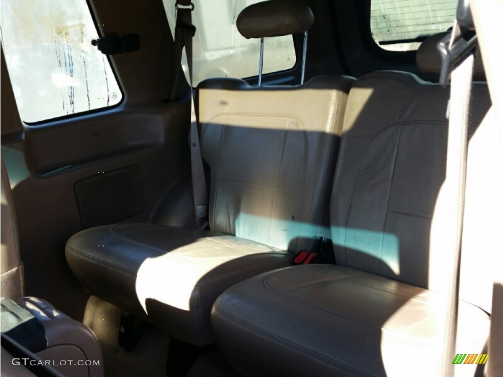 2002 Explorer Sport 4x4 - Black Clearcoat / Medium Prairie Tan/Graphite Accent photo #26