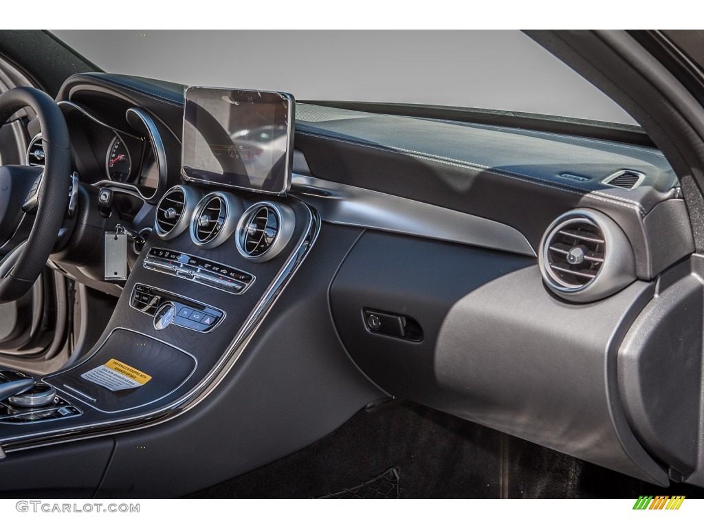 2015 C 300 4Matic - Black / Black photo #8