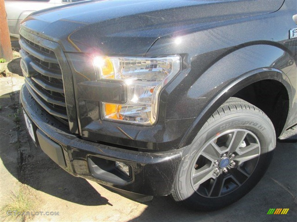 2015 F150 XLT SuperCrew - Tuxedo Black Metallic / Black photo #15