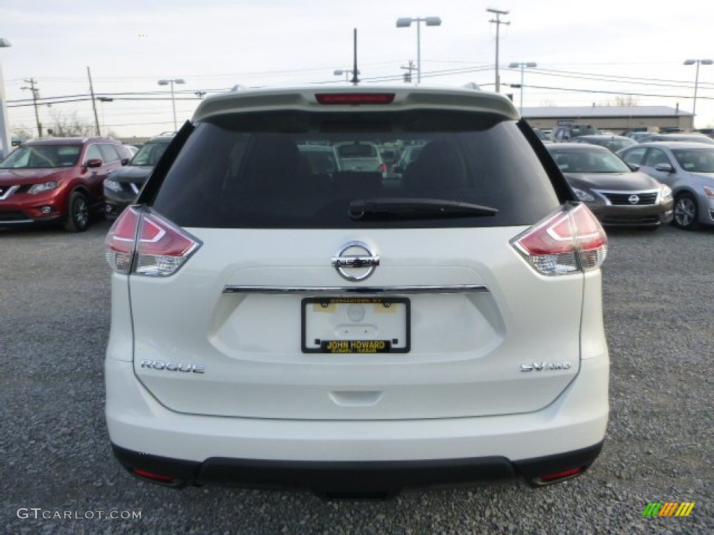 2015 Rogue SV AWD - Pearl White / Almond photo #4