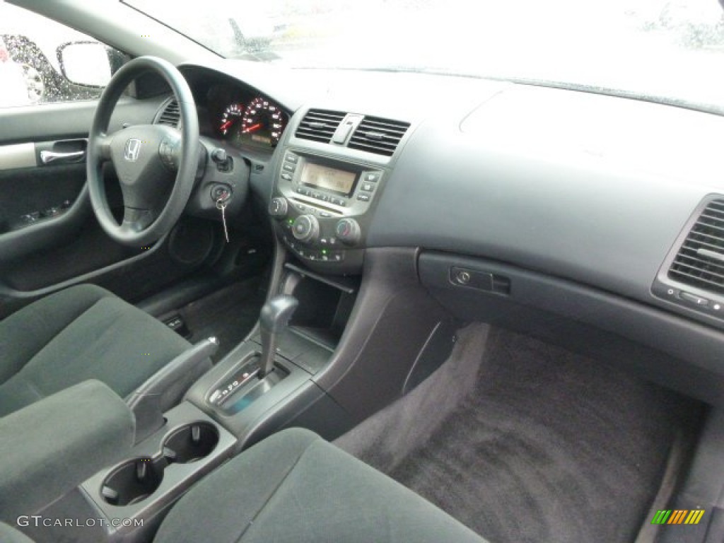 2006 Accord LX Coupe - Nighthawk Black Pearl / Black photo #12