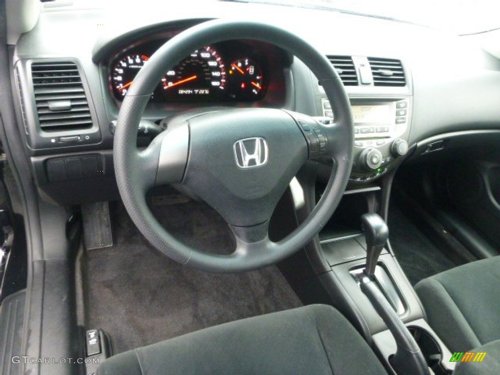 2006 Accord LX Coupe - Nighthawk Black Pearl / Black photo #16