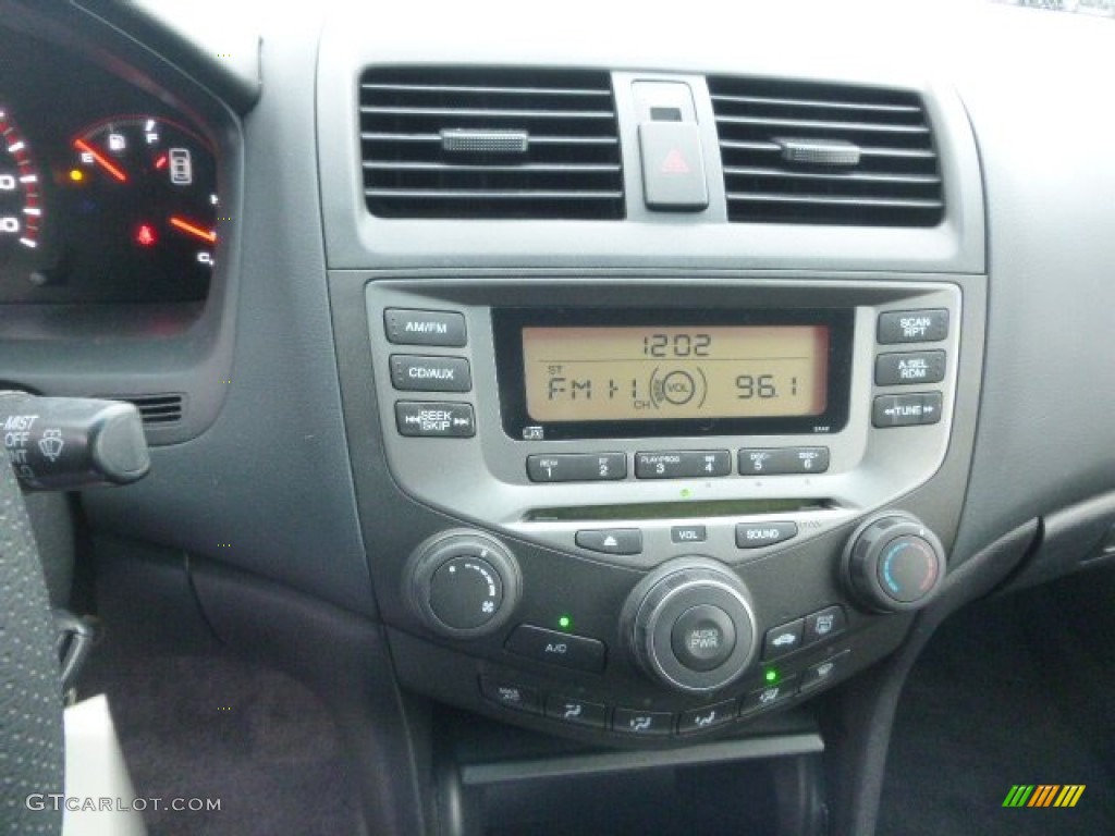 2006 Accord LX Coupe - Nighthawk Black Pearl / Black photo #18