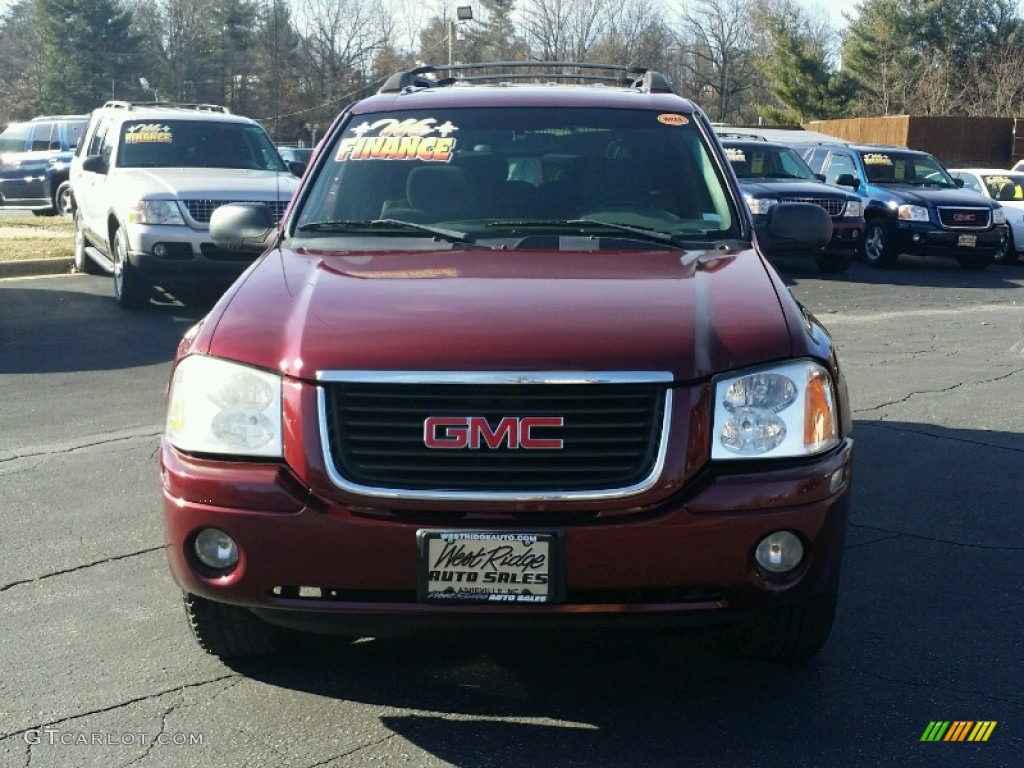 2003 Envoy XL SLE 4x4 - Magnetic Red Metallic / Light Oak photo #2