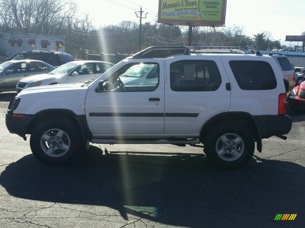 2002 Xterra SE V6 4x4 - Cloud White / Gray Celadon photo #2