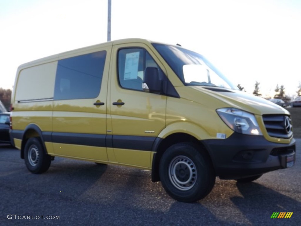 2015 Sprinter 2500 Crew Van - Calcite Yellow / Black photo #2