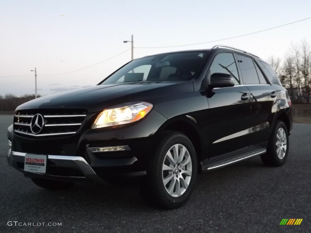 2015 ML 250 BlueTEC 4Matic - Black / Black photo #1