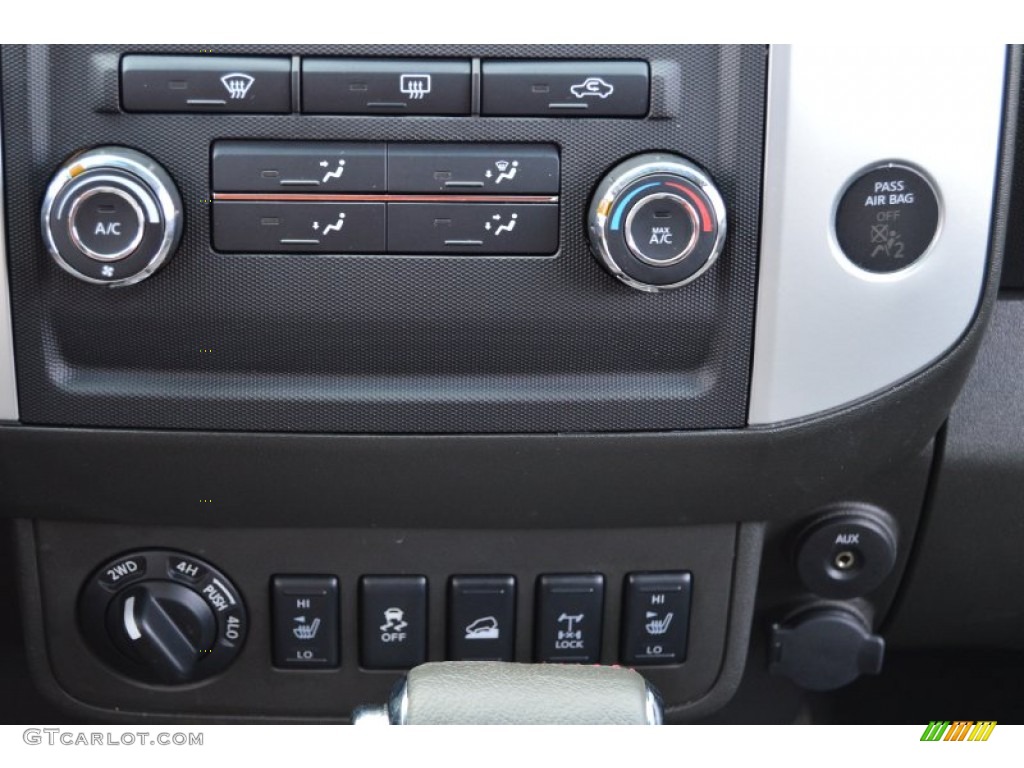 2012 Nissan Frontier Pro-4X Crew Cab 4x4 Controls Photo #100446983