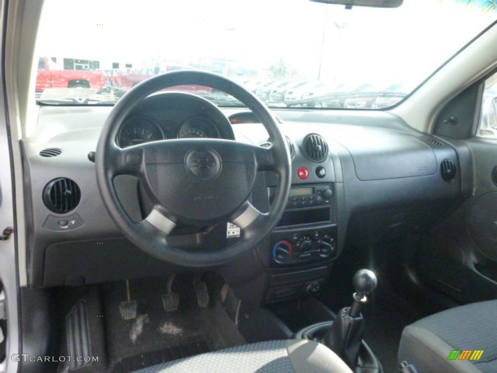 2006 Aveo LS Hatchback - Cosmic Silver / Charcoal photo #10