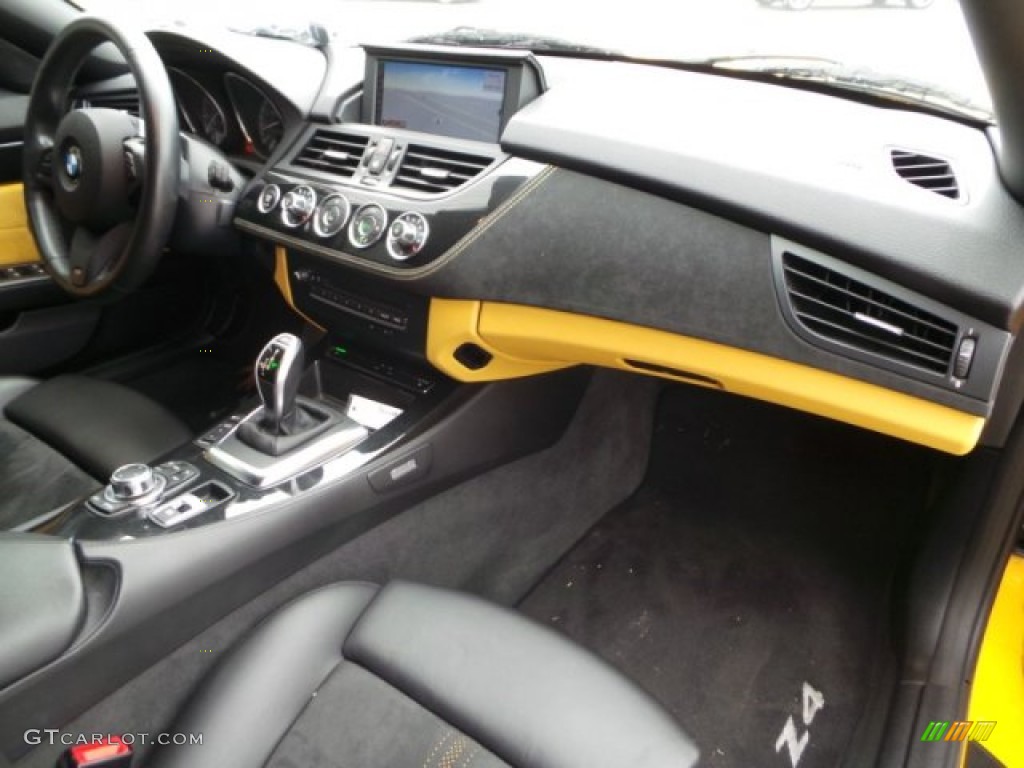 2011 Z4 sDrive35is Roadster - Atacama Yellow / Black photo #30