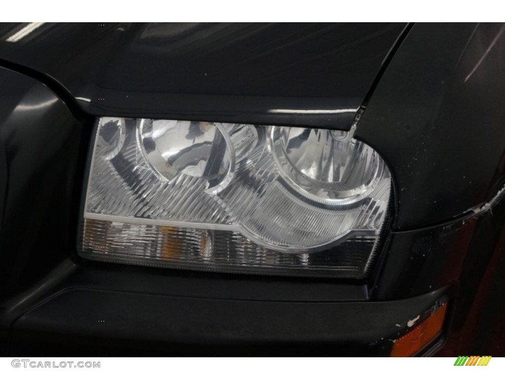 2007 300  - Brilliant Black / Dark Slate Gray/Light Graystone photo #35