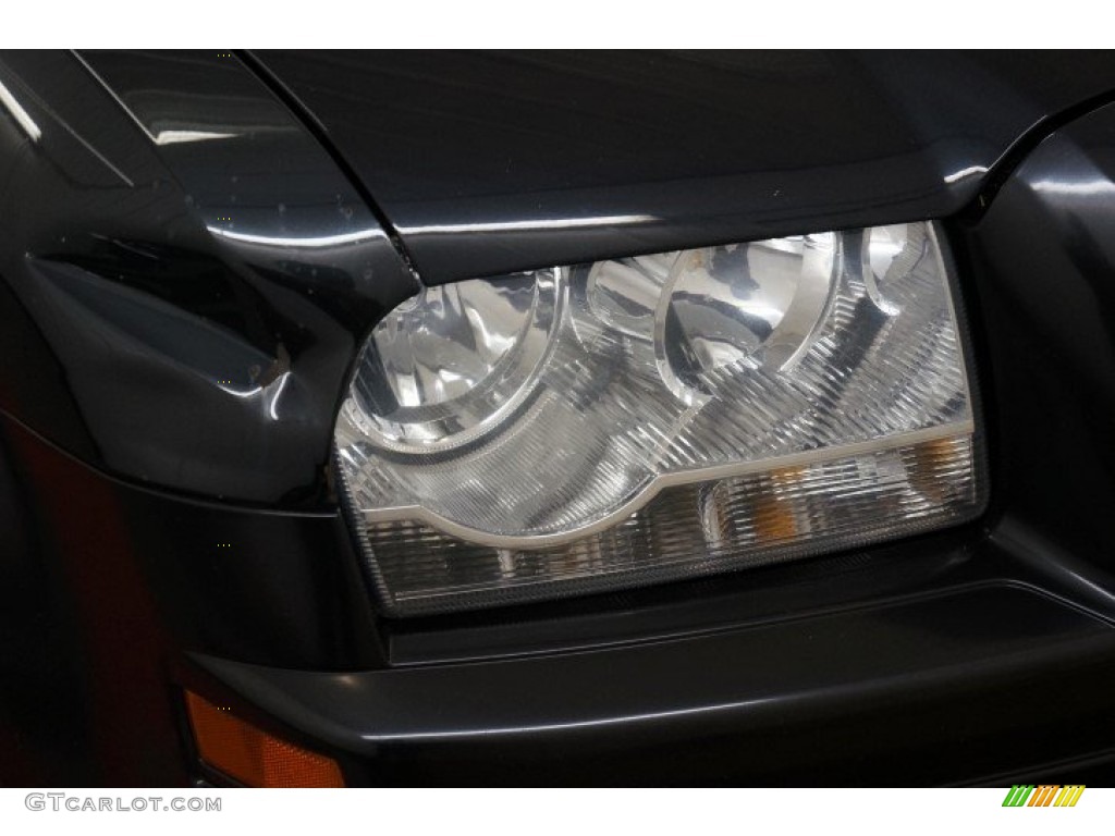 2007 300  - Brilliant Black / Dark Slate Gray/Light Graystone photo #36