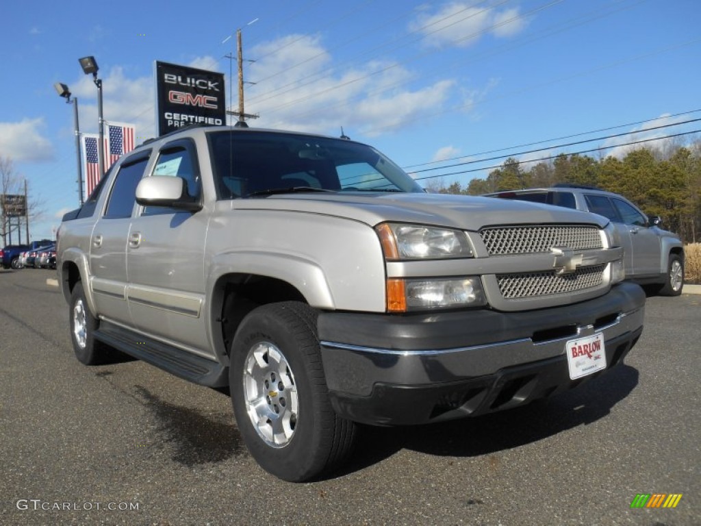 2004 Avalanche 1500 4x4 - Silver Birch Metallic / Dark Charcoal photo #1