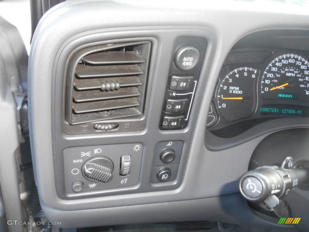 2004 Avalanche 1500 4x4 - Silver Birch Metallic / Dark Charcoal photo #14