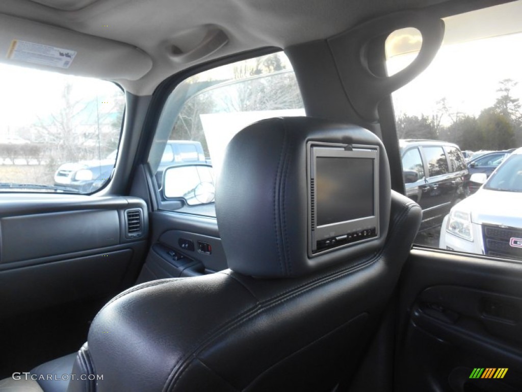 2004 Avalanche 1500 4x4 - Silver Birch Metallic / Dark Charcoal photo #18