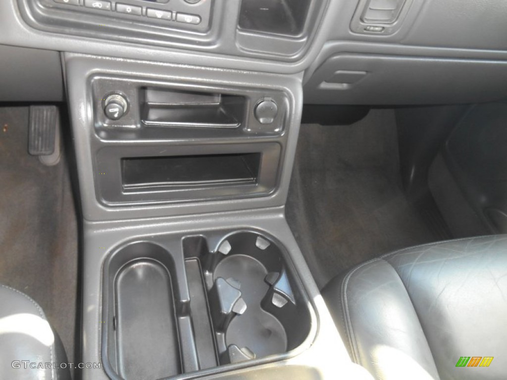 2004 Avalanche 1500 4x4 - Silver Birch Metallic / Dark Charcoal photo #21