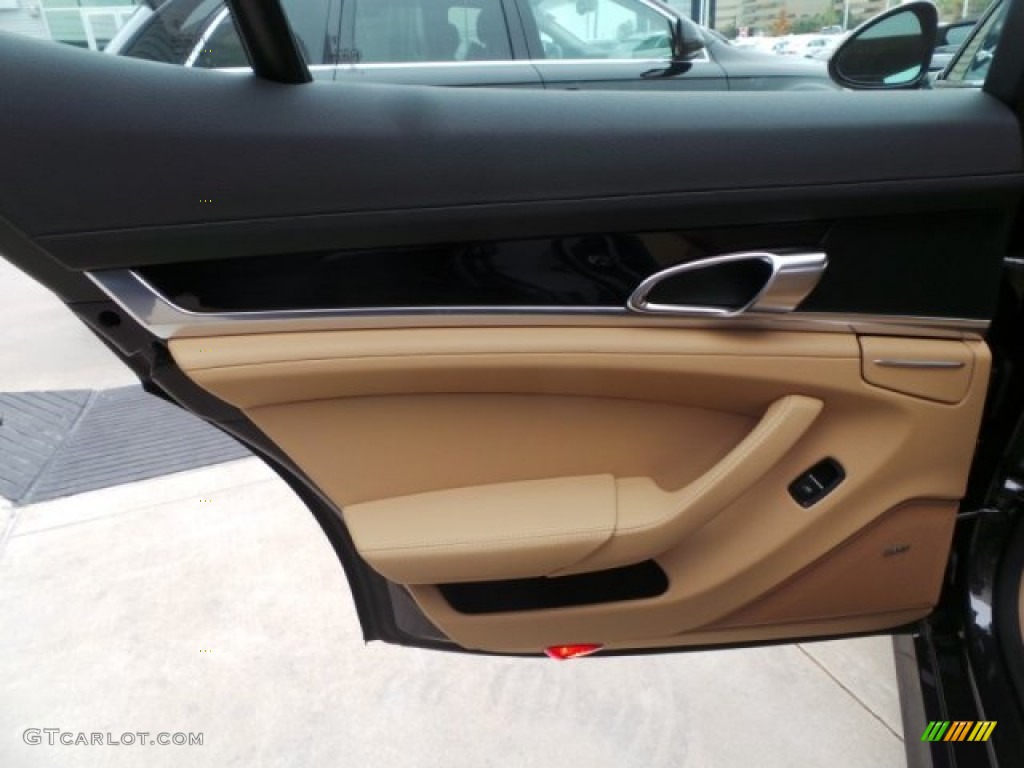 2015 Porsche Panamera S Black/Luxor Beige Door Panel Photo #100458313