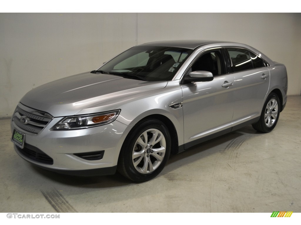 2012 Taurus SEL - Ingot Silver / Charcoal Black photo #9