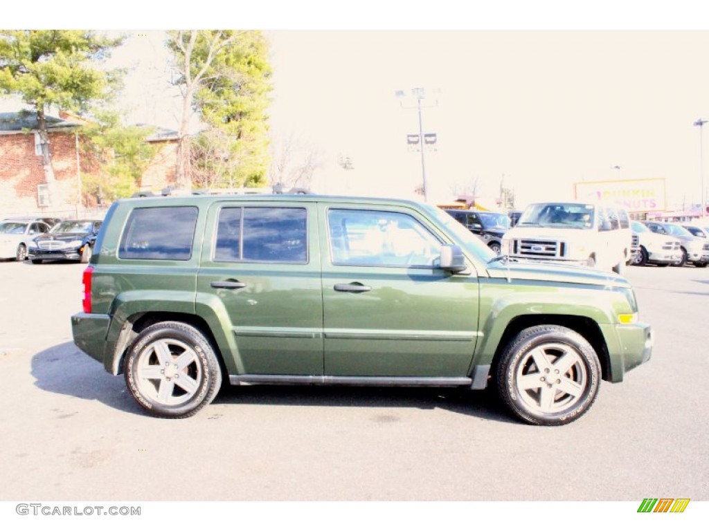 2007 Patriot Limited 4x4 - Jeep Green Metallic / Pastel Slate Gray photo #10