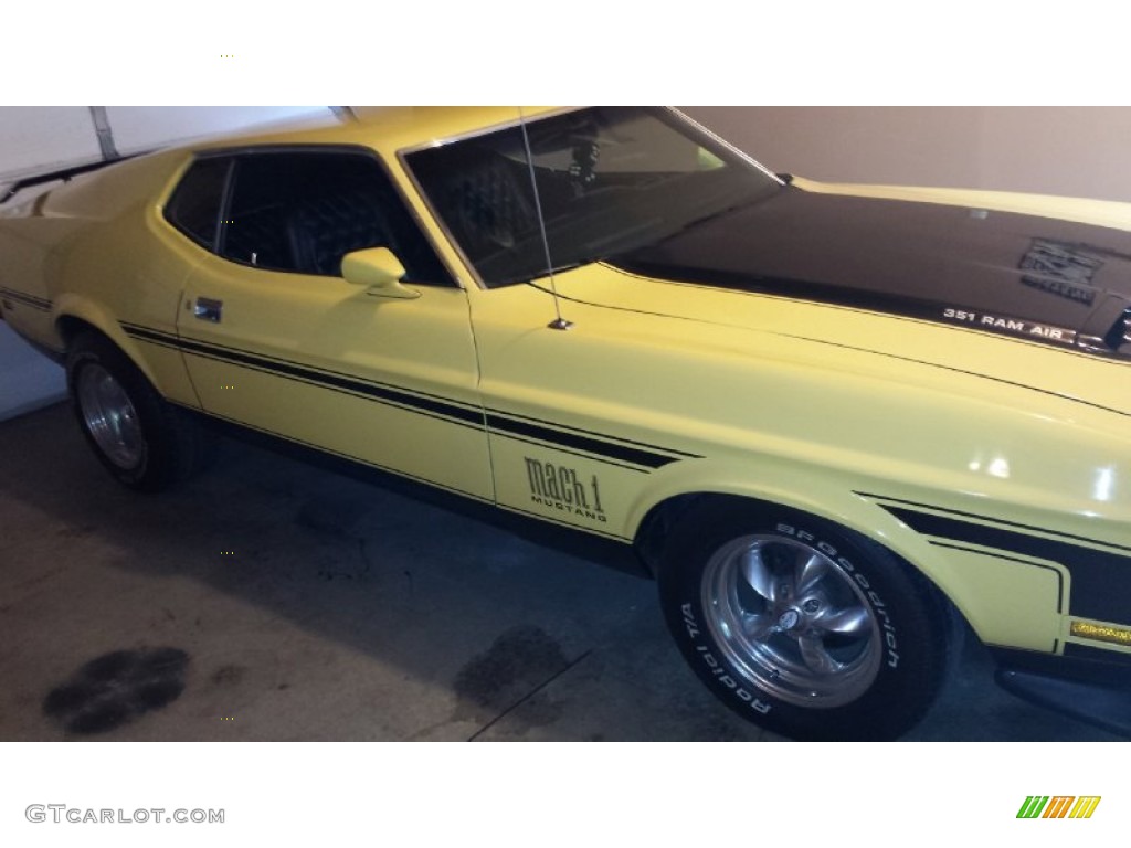 1971 Mustang Mach 1 - Grabber Yellow / Black photo #11