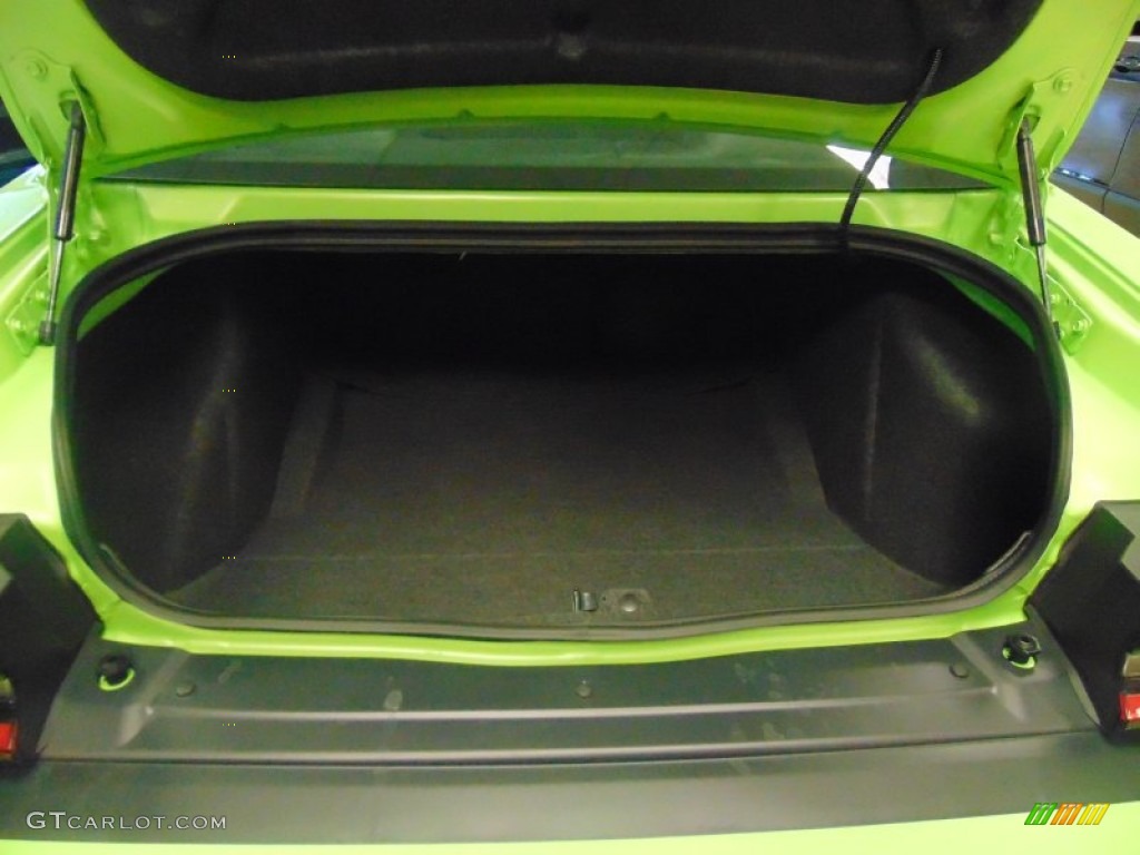 2015 Dodge Challenger SRT 392 Trunk Photos