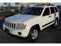 Stone White - Grand Cherokee Laredo Photo No. 2
