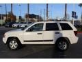 Stone White - Grand Cherokee Laredo Photo No. 5