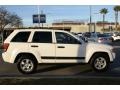 Stone White - Grand Cherokee Laredo Photo No. 8