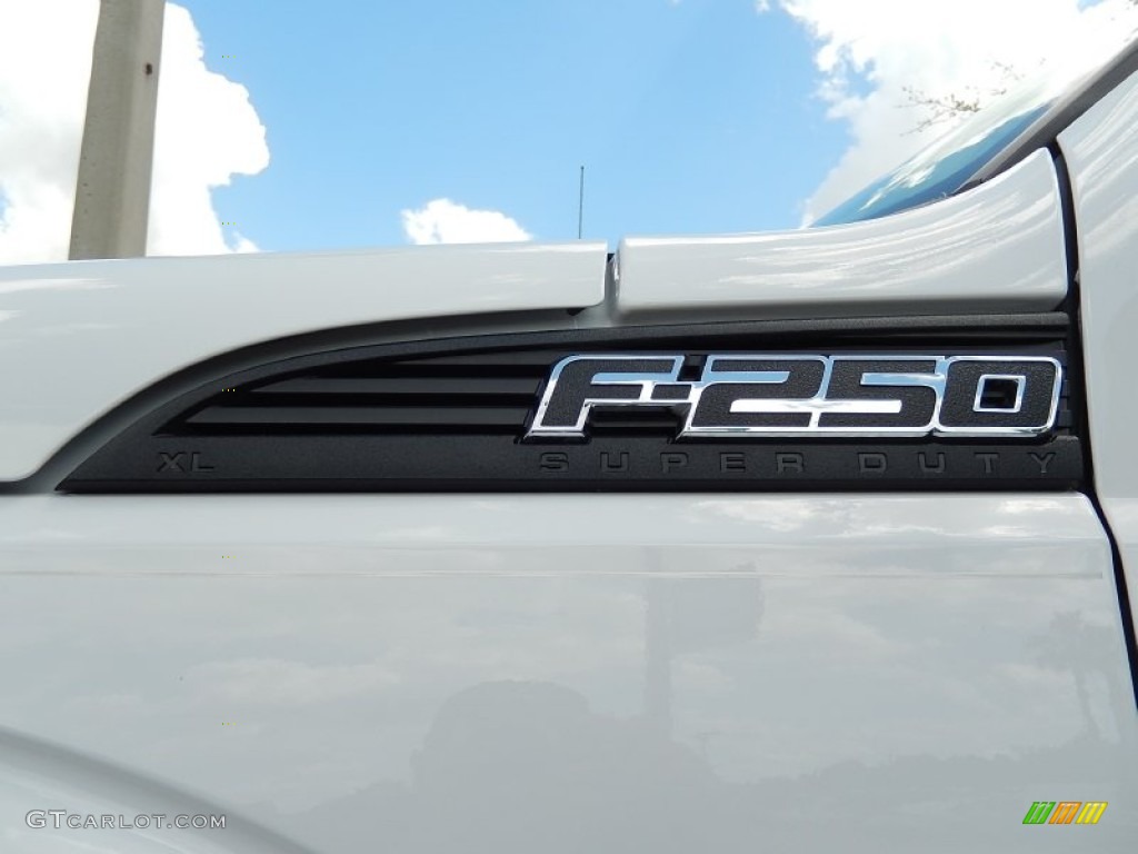 2015 Ford F250 Super Duty XL Regular Cab Marks and Logos Photo #100475793