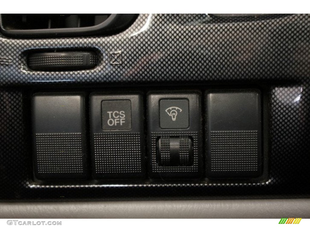 2003 MPV ES - Black Mica / Gray photo #28