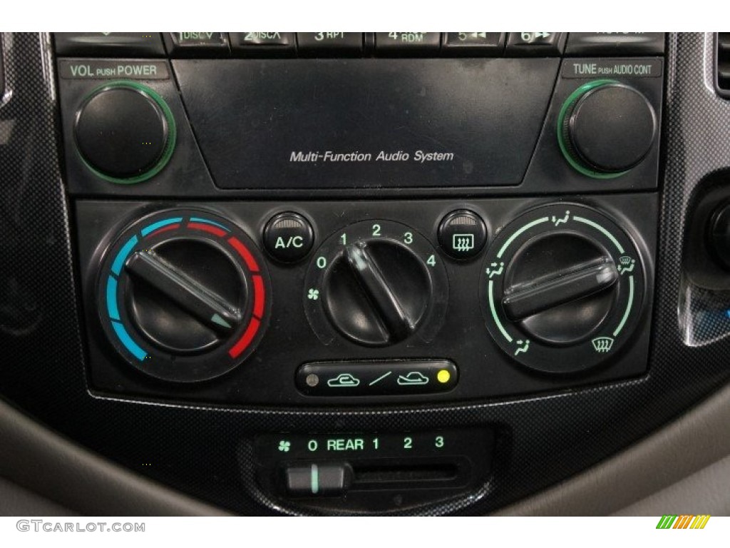 2003 MPV ES - Black Mica / Gray photo #33
