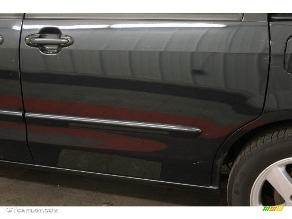 2003 MPV ES - Black Mica / Gray photo #63