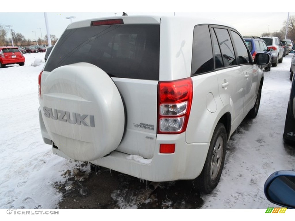 2010 Grand Vitara Premium 4x4 - White Water Pearl / Beige photo #2