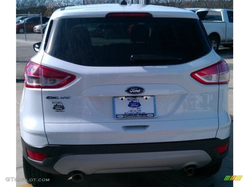 2015 Escape SE - Oxford White / Medium Light Stone photo #7