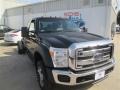 Tuxedo Black - F450 Super Duty XLT Super Cab Chassis 4x4 Photo No. 1