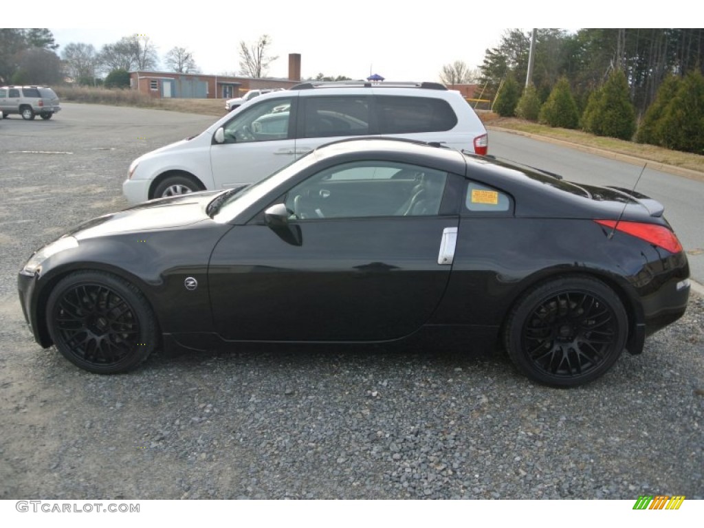 2006 350Z Touring Coupe - Magnetic Black Pearl / Carbon Black photo #3
