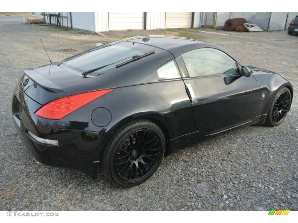 2006 350Z Touring Coupe - Magnetic Black Pearl / Carbon Black photo #4