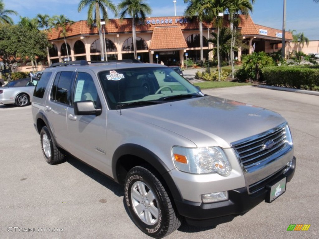 Silver Birch Metallic Ford Explorer