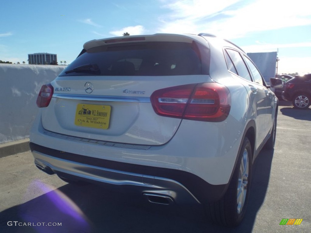 2015 GLA 250 4Matic - Cirrus White / Black photo #4