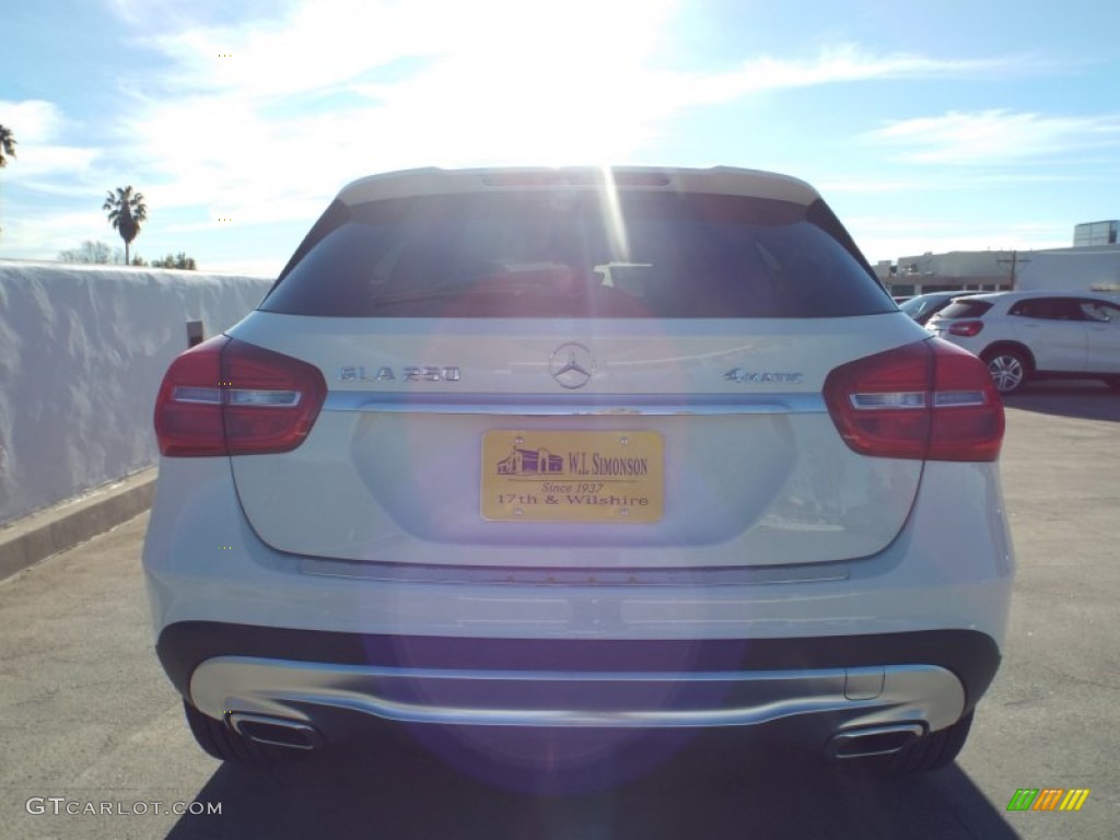 2015 GLA 250 4Matic - Cirrus White / Black photo #5