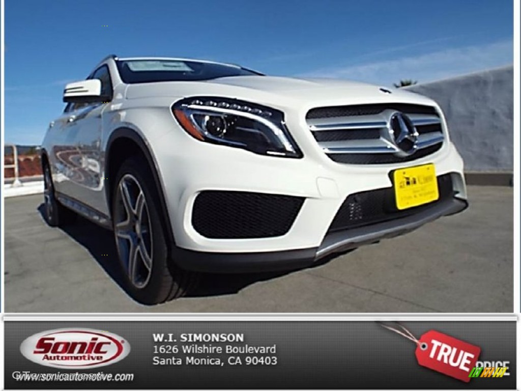 2015 GLA 250 4Matic - Cirrus White / Black photo #1