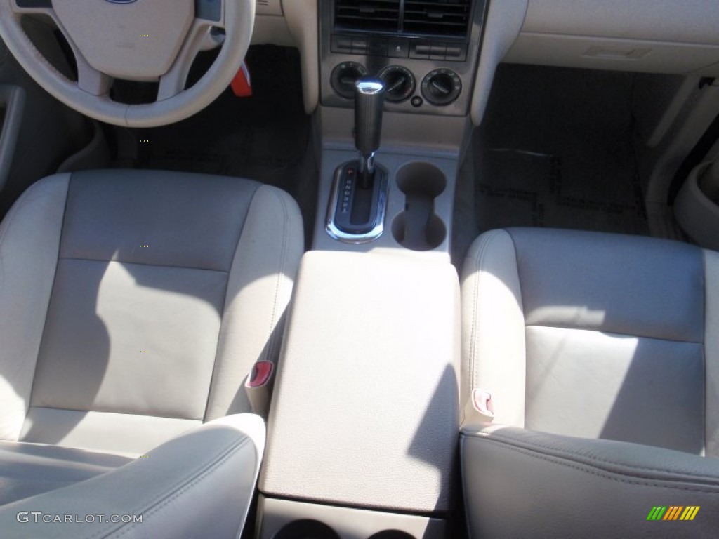 2007 Explorer XLT - Silver Birch Metallic / Camel photo #28