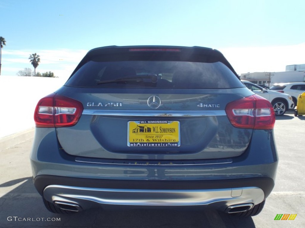 2015 GLA 250 4Matic - Universe Blue Metallic / Ash photo #5