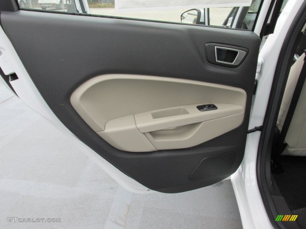 2015 Fiesta SE Sedan - Oxford White / Charcoal Black photo #19