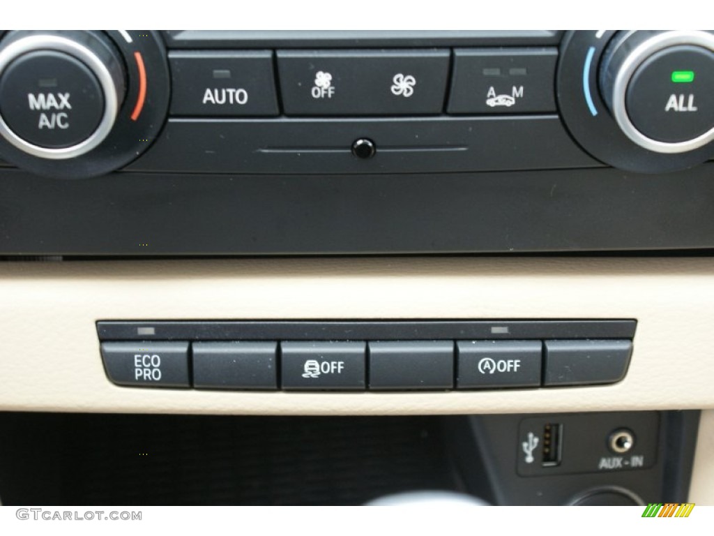 2013 BMW X1 sDrive 28i Controls Photo #100507878