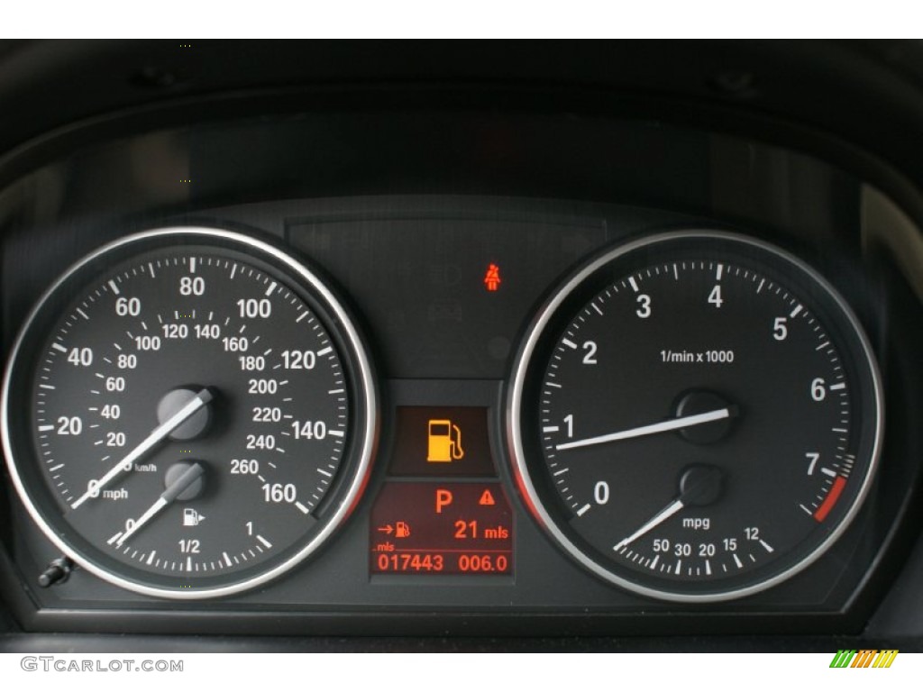 2013 BMW X1 sDrive 28i Gauges Photos