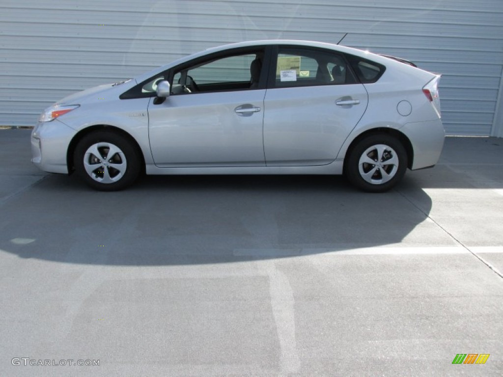 2015 Prius Three Hybrid - Classic Silver Metallic / Dark Gray photo #6